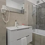 Boutique Apartment *
